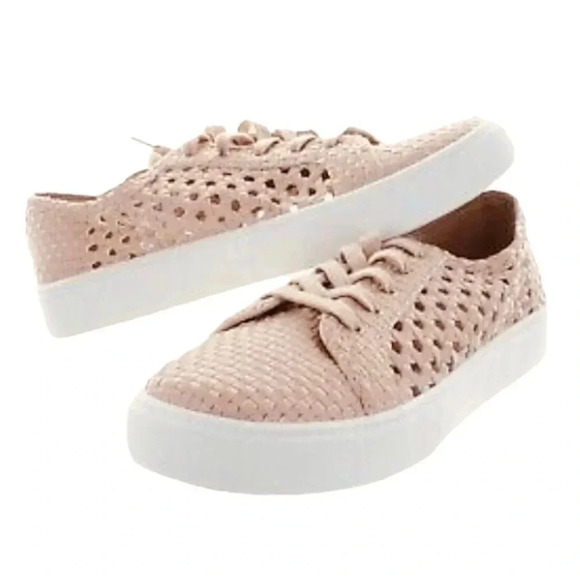 MARC FISHER Women's Surly Woven Faux Leather Sneakers - Light Pink - Size 8M - Picture 1 of 9